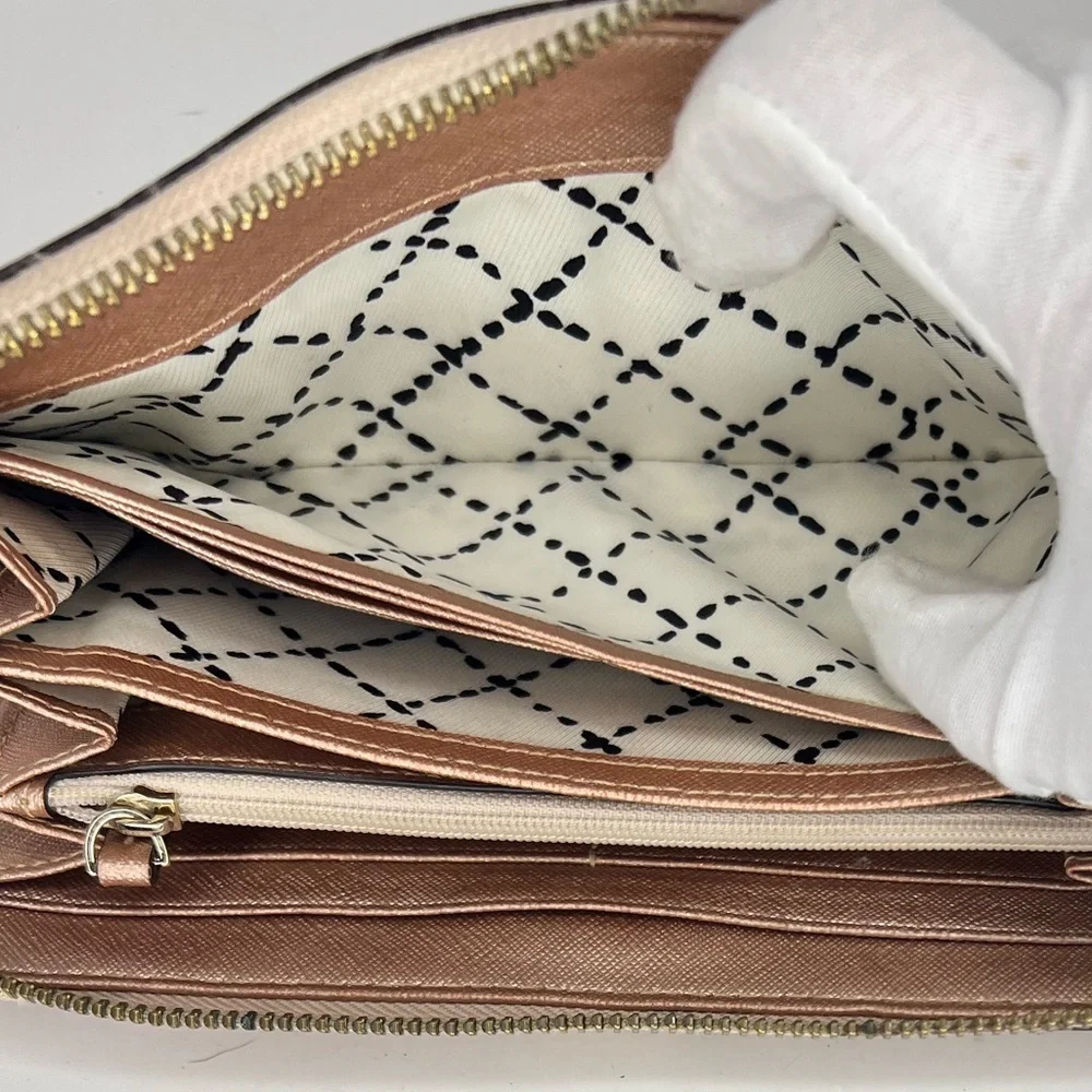 🩷Kate Spade Rose Gold Zip‎ Around Long Wallet🩷